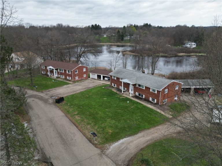 3555-3557 Vista Street, Uniontown, OH, 44685