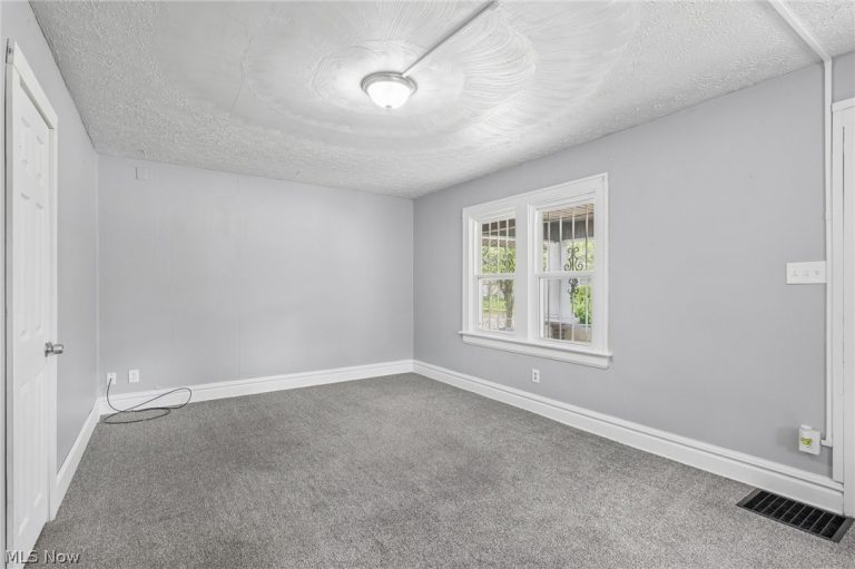 600 Grace Avenue, Akron, OH - Photo 6