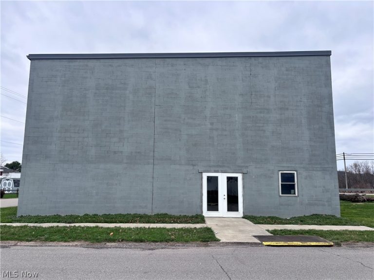 105 Clark Street, Belmont, WV, 26134