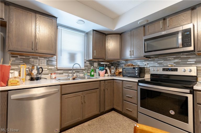 408 4th Street, New Philadelphia, OH - Photo 6