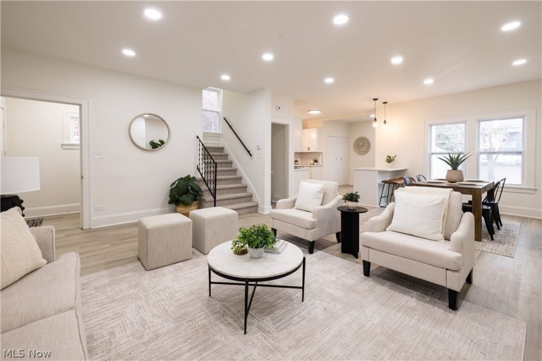 3379 Tullamore Road, Cleveland Heights, OH - Photo 3