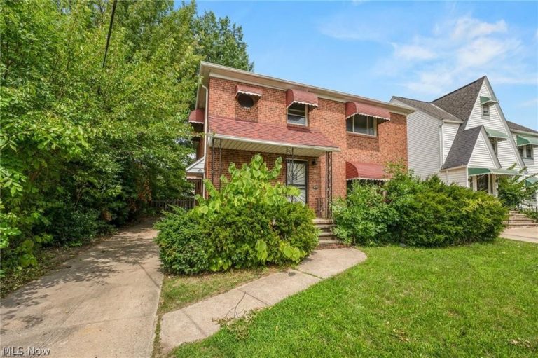 14625 Milverton Road, Cleveland, OH - Photo 2