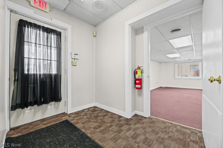 1930 Suite B Freedom Avenue, Alliance, OH - Photo 4