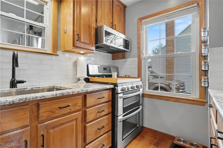 132 Argyle Avenue, Youngstown, OH - Photo 8