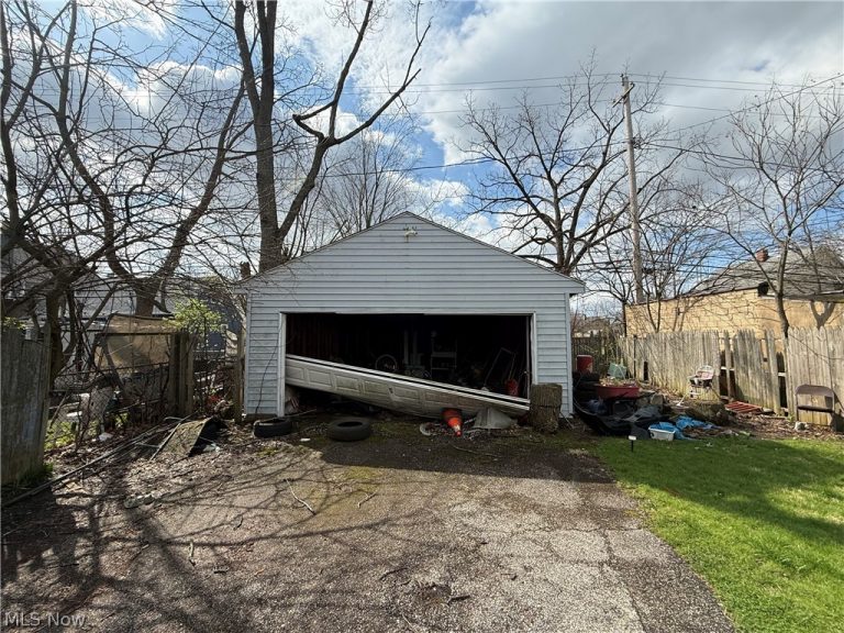 13408 Svec Avenue, Cleveland, OH - Photo 5