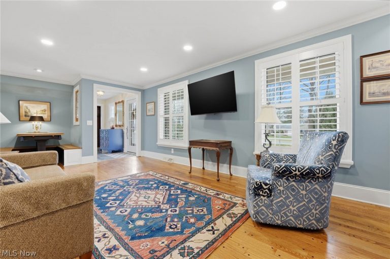 2033 Red Coach Road, North Canton, OH - Photo 3