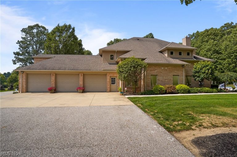 3783 Pioneer Trail, Mantua, OH - Photo 4