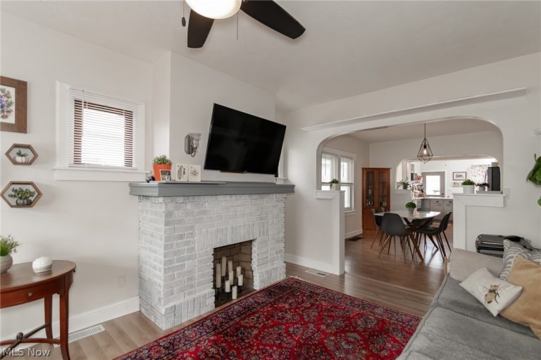 5718 Delora Avenue, Brooklyn, OH - Photo 4