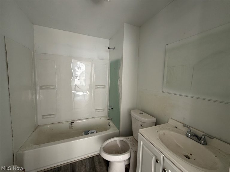 1068 68th Street, Cleveland, OH - Photo 5