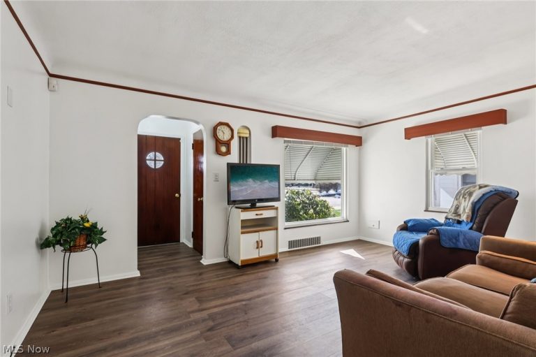 4252 Ridgeview Road, Cleveland, OH - Photo 3