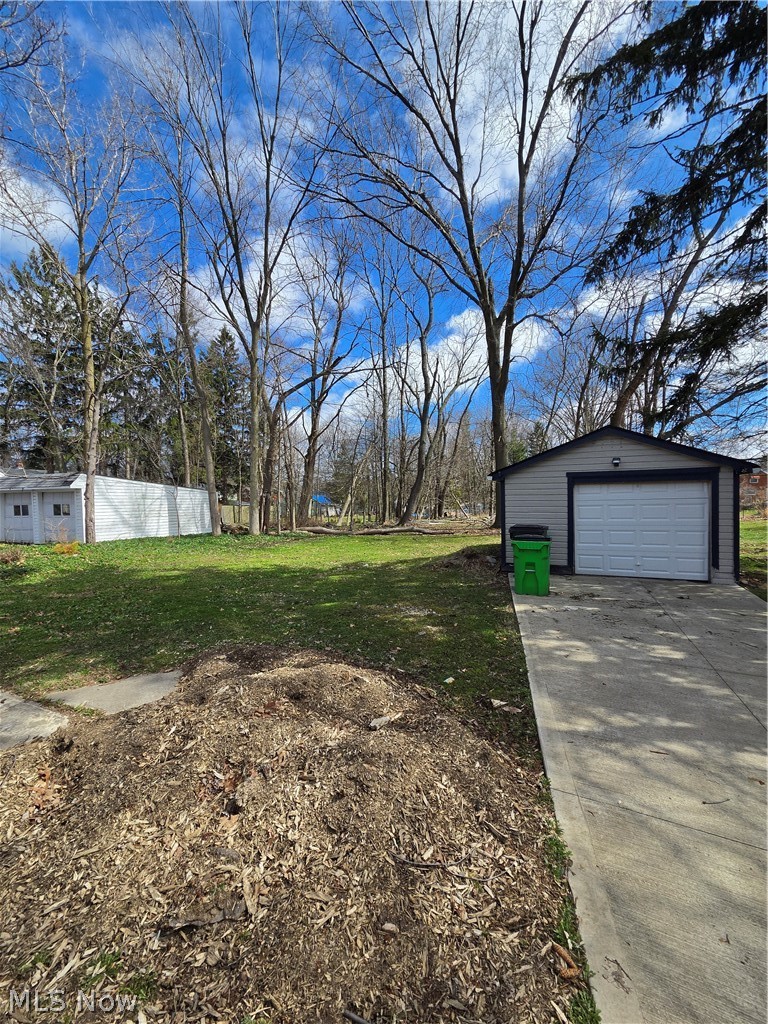 1275 Green Road, South Euclid, OH - Photo 3
