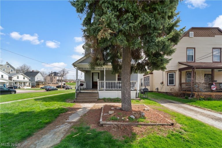 122 Elbe Street, Elyria, OH - Photo 4