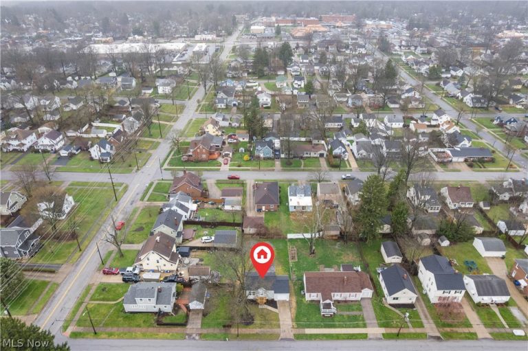 1824 17th Street, Cuyahoga Falls, OH - Photo 3