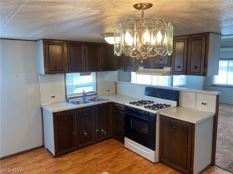 34424 Euclid Avenue #252, Willoughby, OH - Photo 8