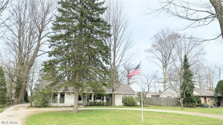 8193 Forest Lane, Mentor, OH - Photo 2