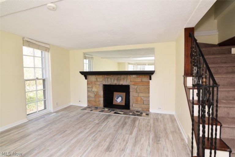 35755 Miles Road, Moreland Hills, OH - Photo 8