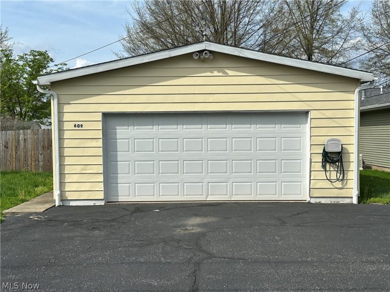609 Fairground Street, Caldwell, OH - Photo 5