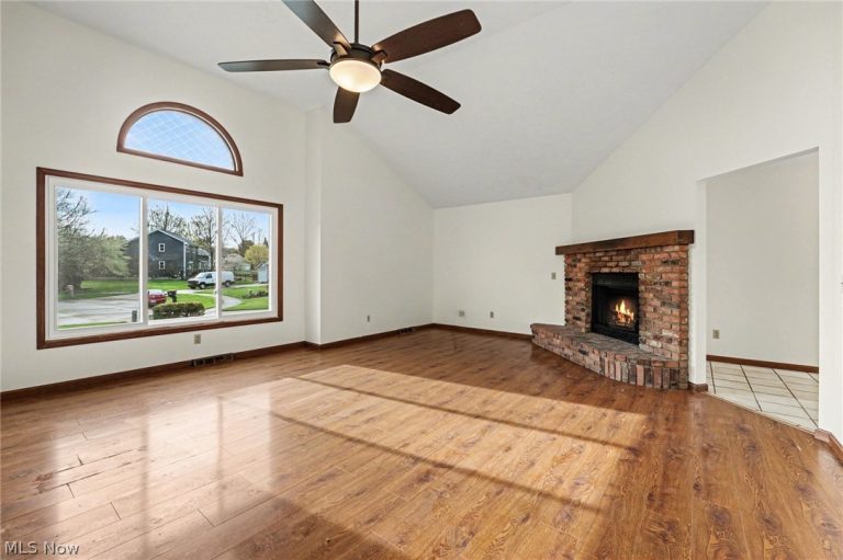 9505 Green Valley Drive, Mentor, OH - Photo 6