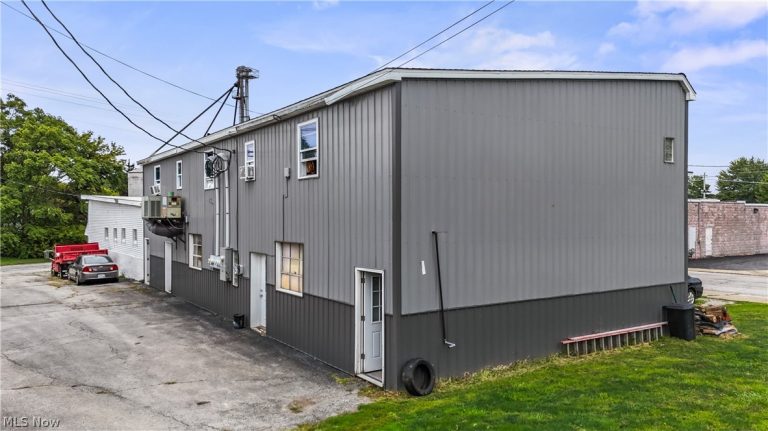 41 Railroad Street, New London, OH - Photo 8