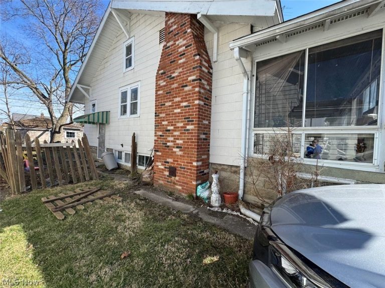 429 7th Street, Port Clinton, OH - Photo 2