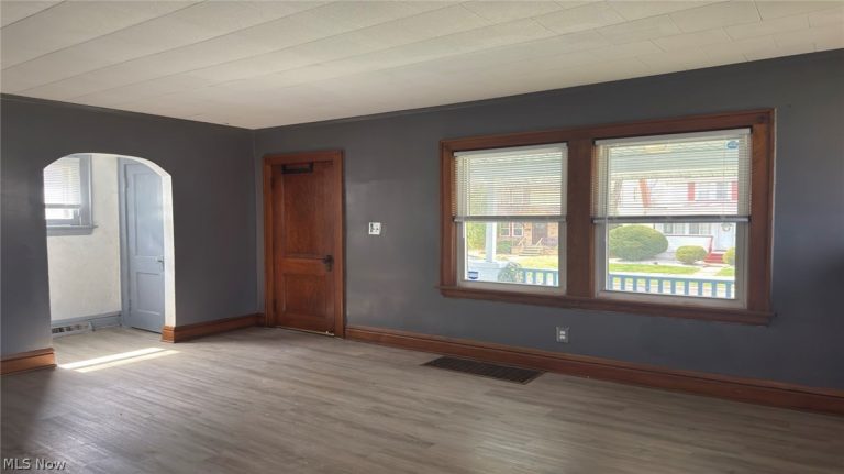 379 Noah Avenue, Akron, OH - Photo 6