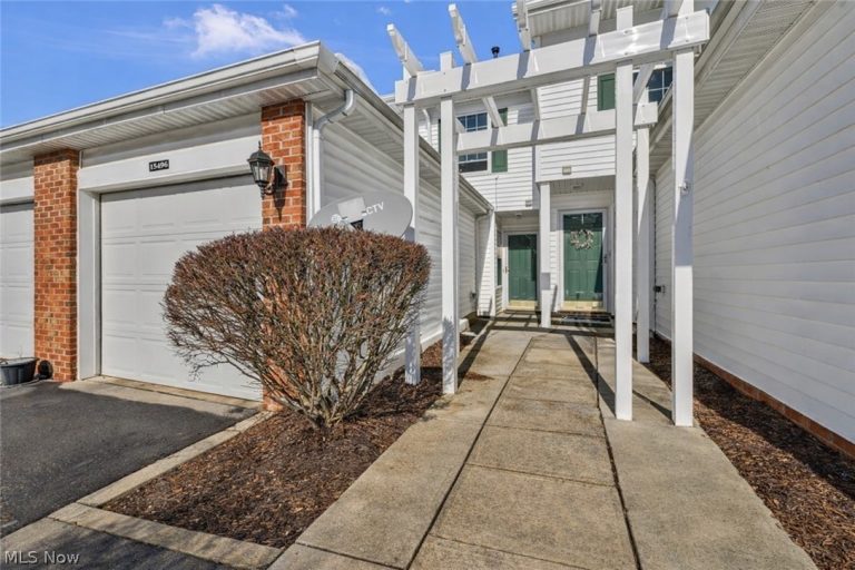 15496 Shaleside Court, Middleburg Heights, OH, 44130