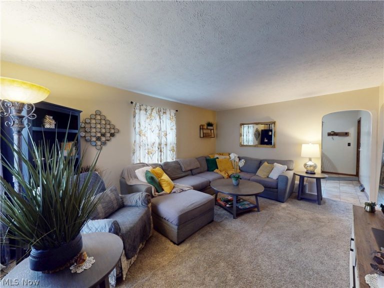 1405 35th Street, Canton, OH - Photo 3