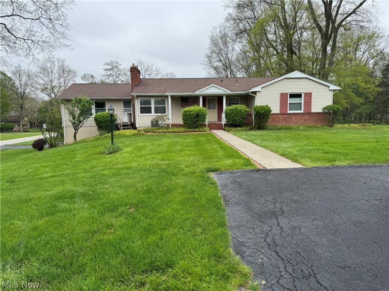 7662 Elmland Avenue, Poland, OH - Photo 2
