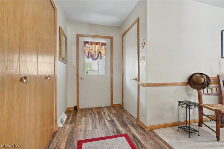 2944 Vincent Road, Silver Lake, OH - Photo 3