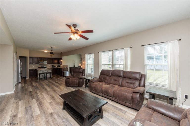 1422 Mclean Avenue, Streetsboro, OH - Photo 5
