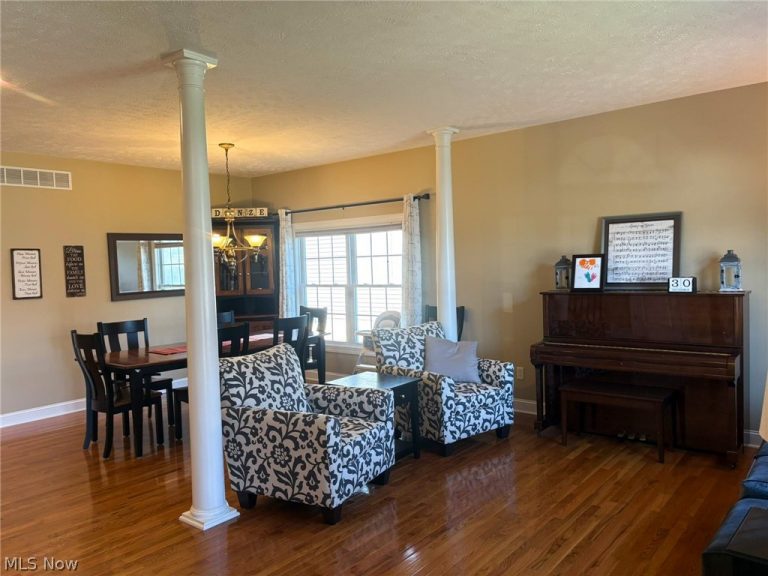 730 57th Street, Vienna, WV - Photo 3