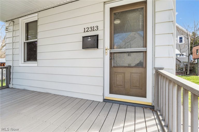 12313 Alexander Road, Cleveland, OH - Photo 5