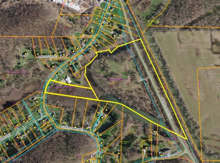 Wright Road, Uhrichsville, OH, 44683