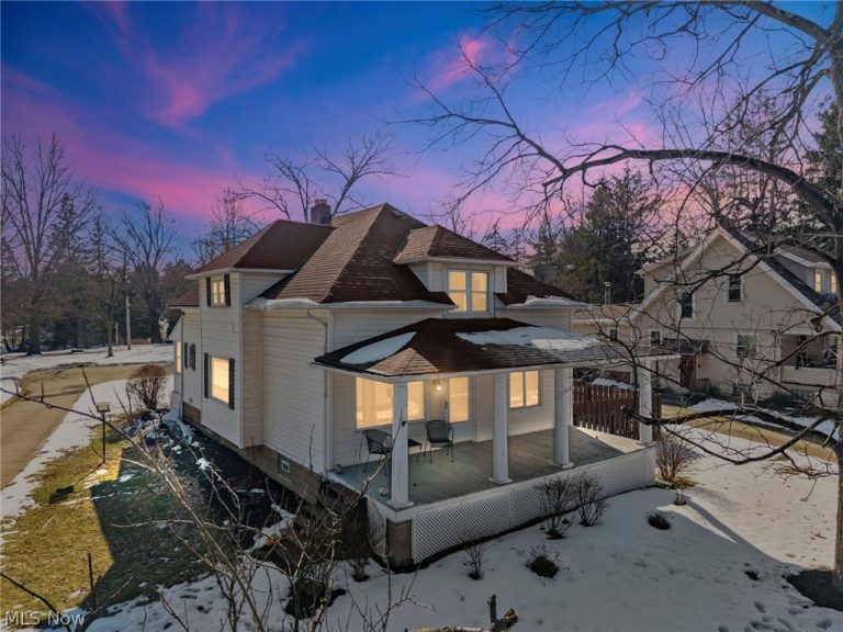 6312 Pleasant Valley Road, Independence, OH, 44131