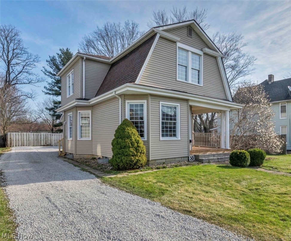 43 Bridge Street, Newton Falls, OH