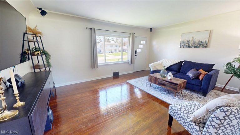 7450 Ranier Avenue, Boardman, OH - Photo 8