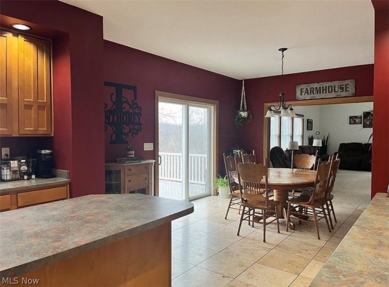 19129 Felton Road, Stewart, OH - Photo 3