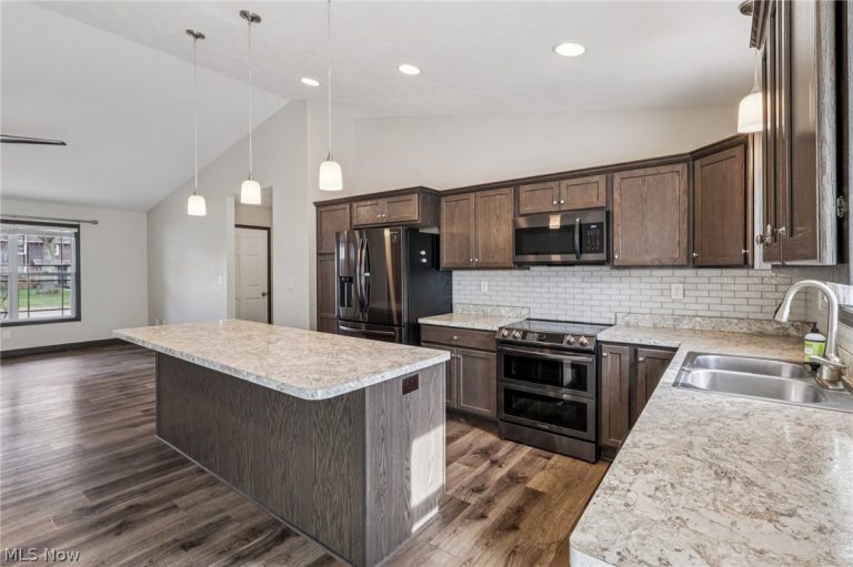 471 Tulip Trail, Wadsworth, OH - Photo 6