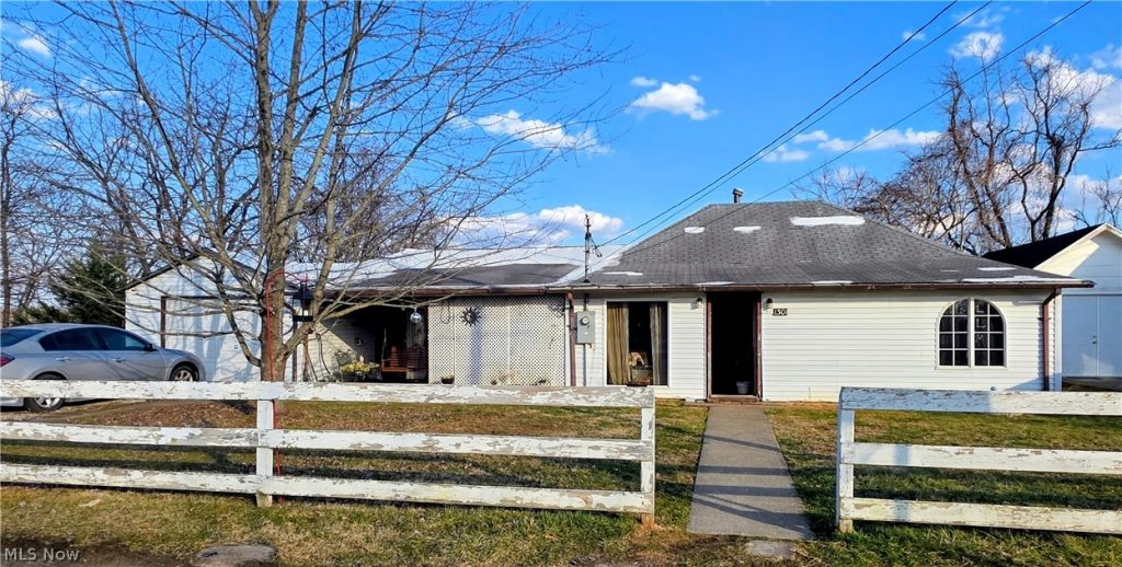1301 Ridgeway Avenue, Parkersburg, WV