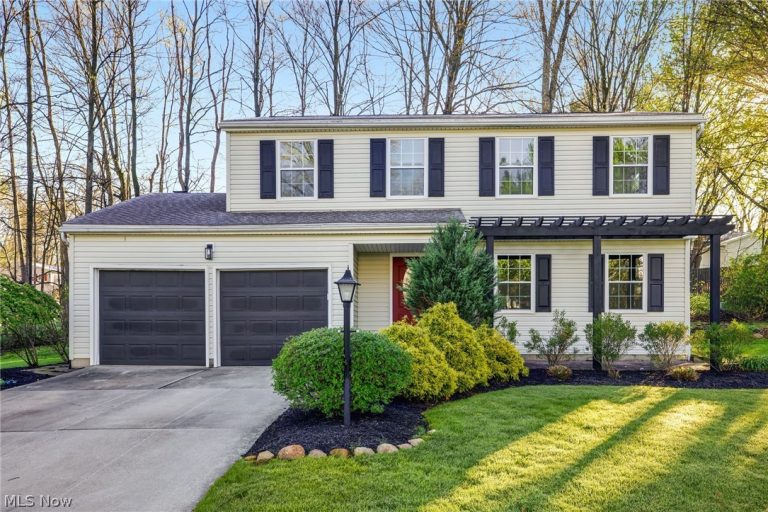 561 Bath Hills Boulevard, Akron, OH - Photo 2