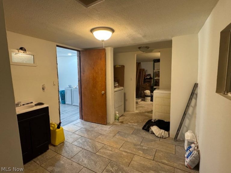 39775 Rosemary Camp Road, Flushing, OH - Photo 8