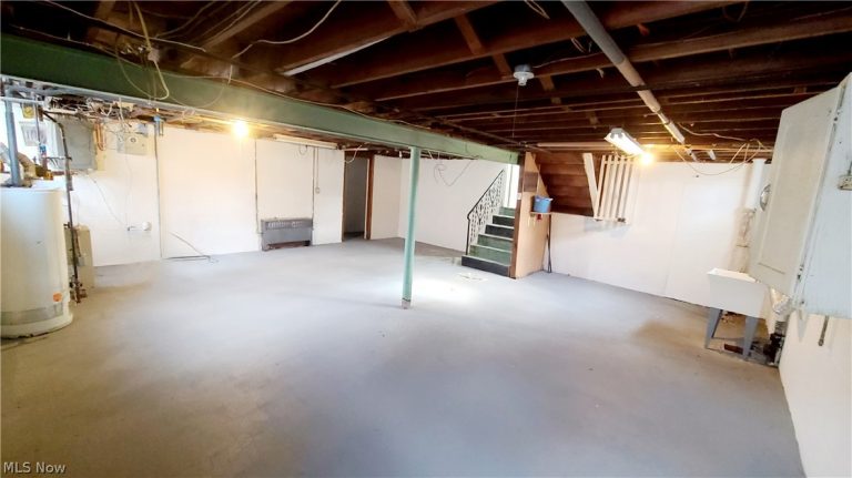 515 Murray Hill Drive, Youngstown, OH - Photo 5