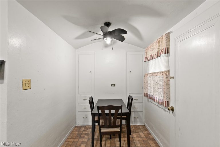 968 Stadelman Avenue, Akron, OH - Photo 8