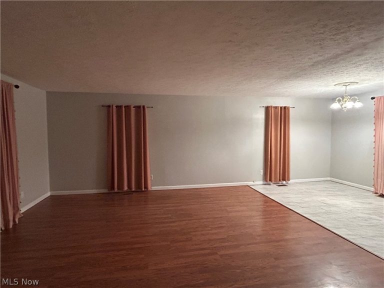 7535 Hickory Road, Bedford, OH - Photo 3