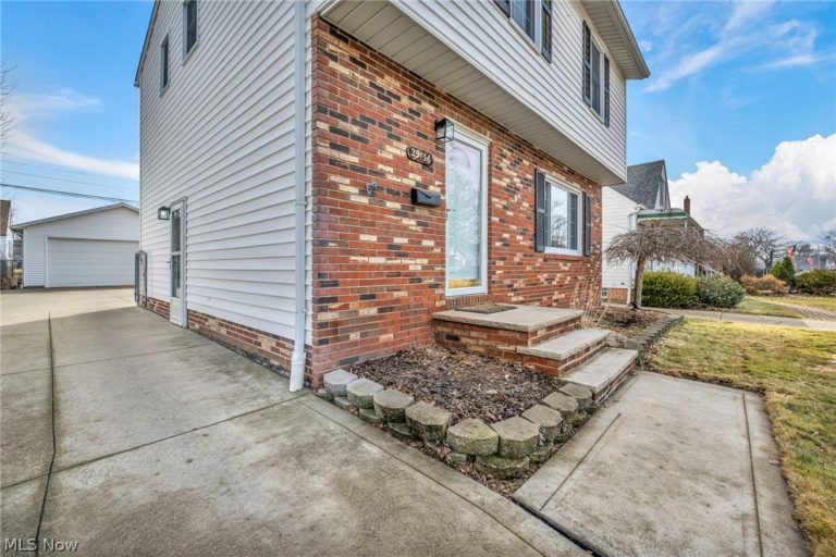 29136 Norman Avenue, Wickliffe, OH - Photo 4