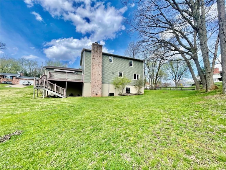 207 N Hills DR, Parkersburg, WV - Photo 5