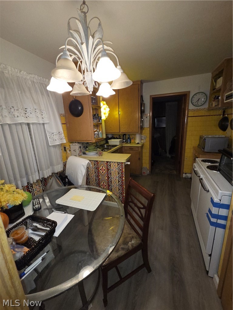 16305 Eldamere Avenue, Cleveland, OH - Photo 4