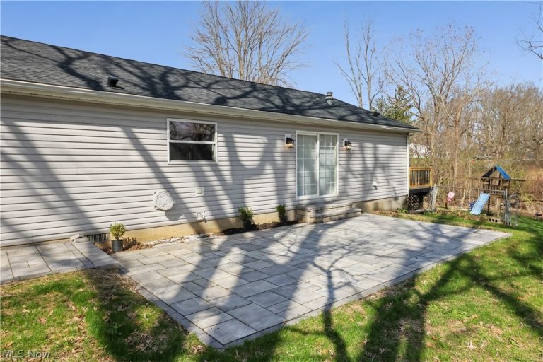 2806 Pomatan Avenue, Akron, OH - Photo 3