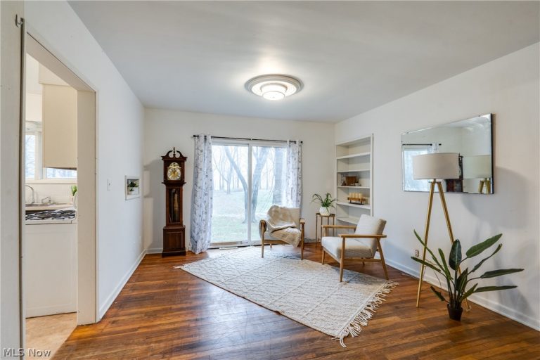 1440 Treasch Drive, Cuyahoga Falls, OH - Photo 5