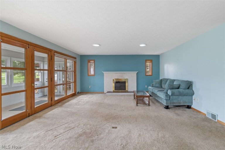 314 Paradise Street, Orrville, OH - Photo 5